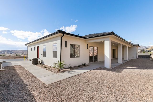 366 N 200 E, La Verkin, UT 84745