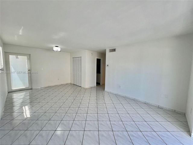 821 Euclid Avenue 304, Miami Beach, FL 33139