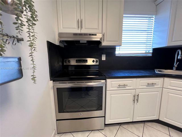 821 Euclid Avenue 304, Miami Beach, FL 33139