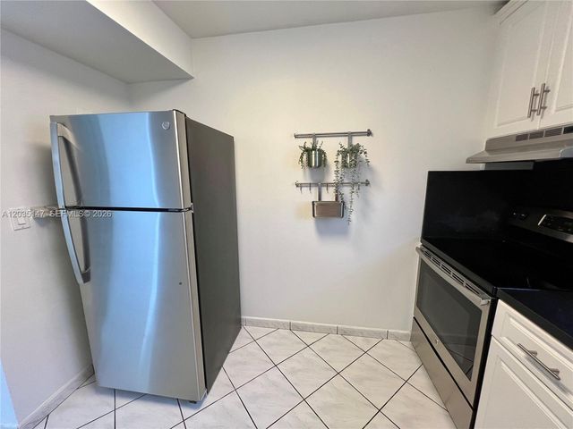 821 Euclid Avenue 304, Miami Beach, FL 33139