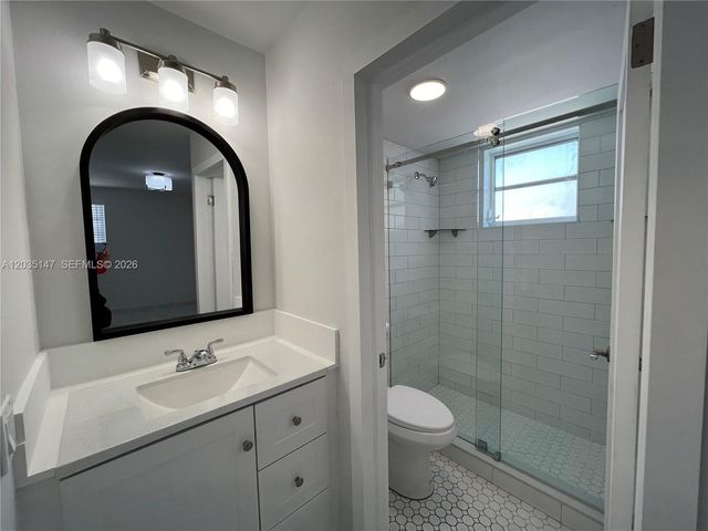 821 Euclid Avenue 304, Miami Beach, FL 33139