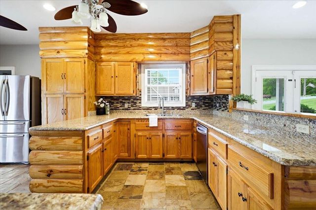 2322 Mowbray Pike, Soddy Daisy, TN 37379