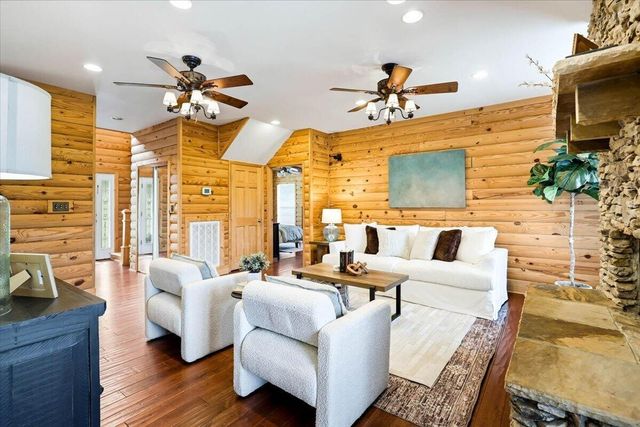 2322 Mowbray Pike, Soddy Daisy, TN 37379