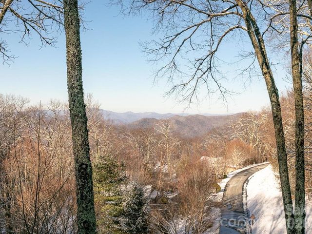 71 Ivy Ridge Road, Burnsville, NC 28714