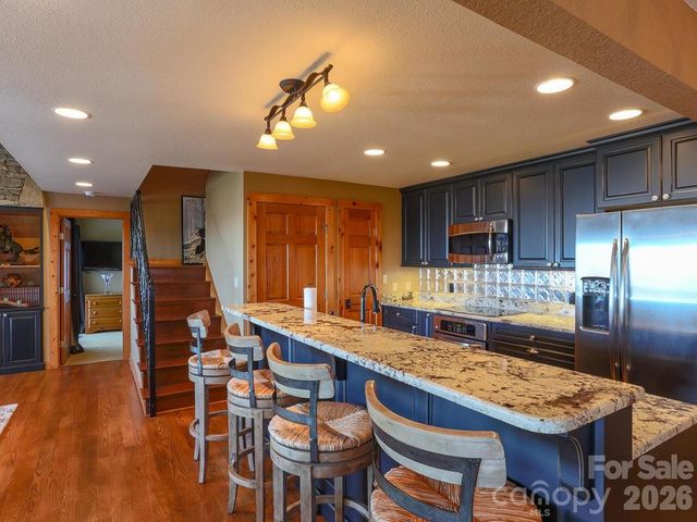 71 Ivy Ridge Road, Burnsville, NC 28714