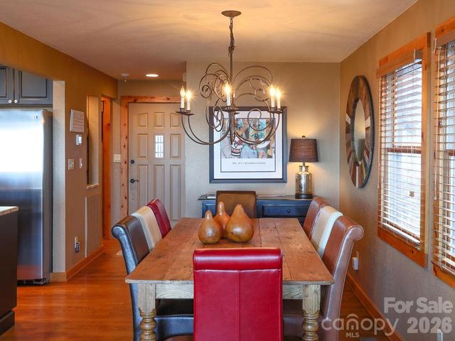 71 Ivy Ridge Road, Burnsville, NC 28714