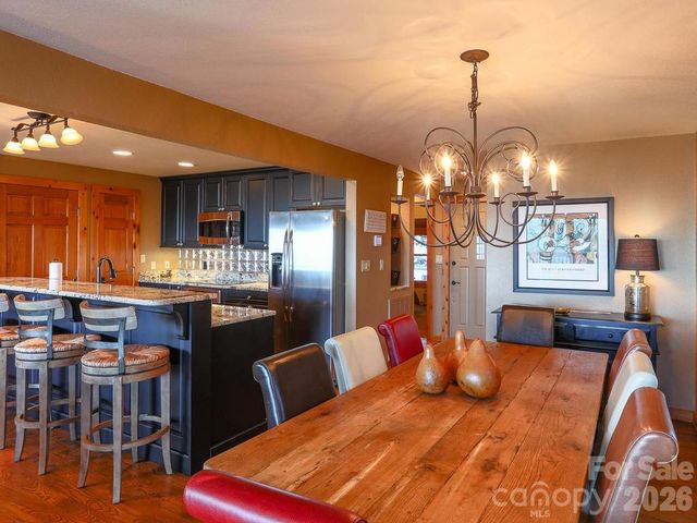 71 Ivy Ridge Road, Burnsville, NC 28714