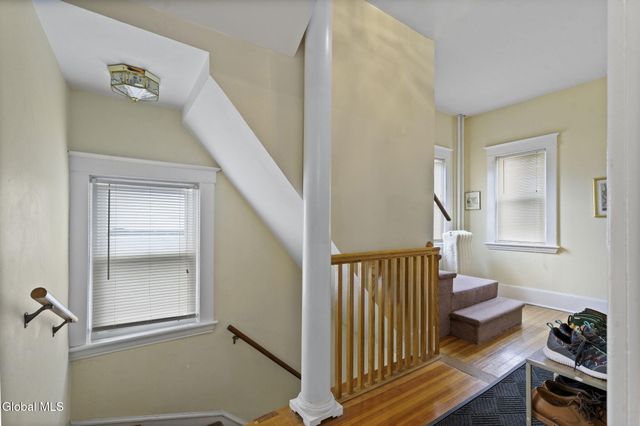 290 Morton Avenue, Albany, NY 12209