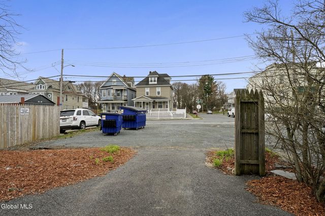 290 Morton Avenue, Albany, NY 12209