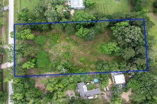 207 Blue Lake Drive, Huffman, TX 77336