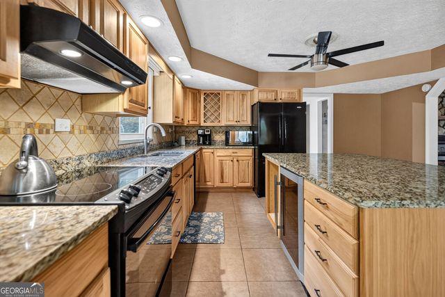 121 Broom Boulevard, Fayetteville, GA 30215