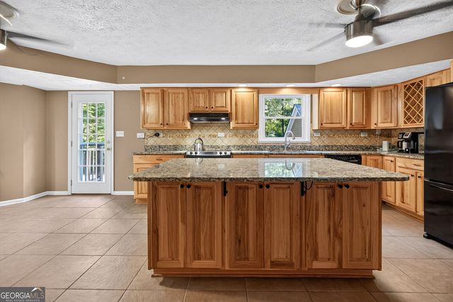 121 Broom Boulevard, Fayetteville, GA 30215