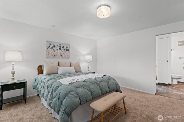 1767 N Bridgeview Drive, Tacoma, WA 98406