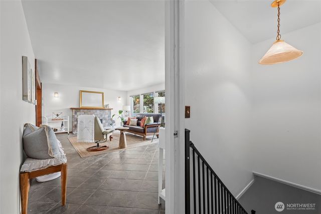 1767 N Bridgeview Drive, Tacoma, WA 98406