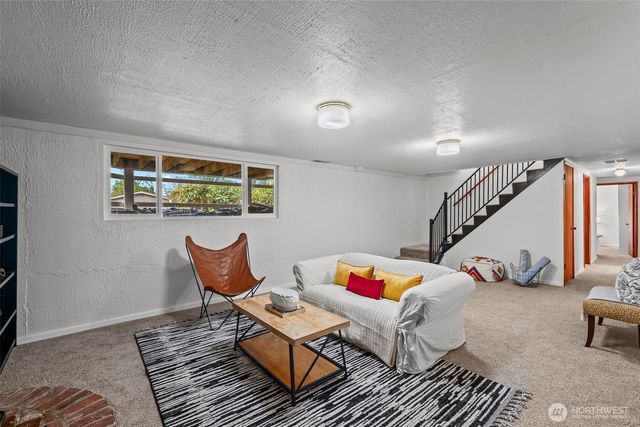 1767 N Bridgeview Drive, Tacoma, WA 98406