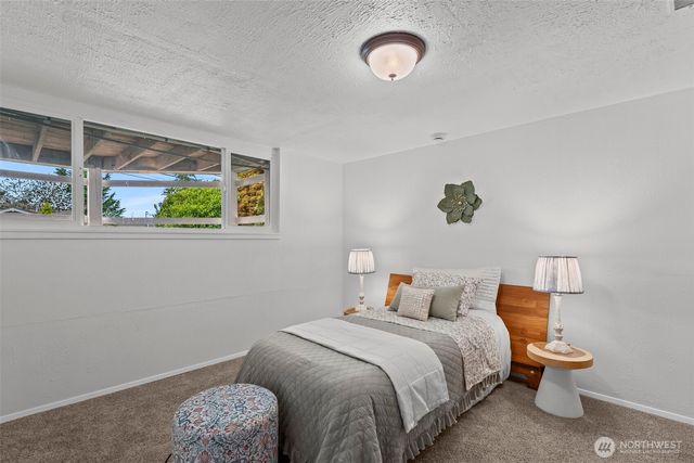 1767 N Bridgeview Drive, Tacoma, WA 98406