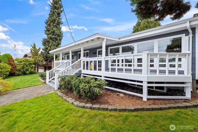 1767 N Bridgeview Drive, Tacoma, WA 98406