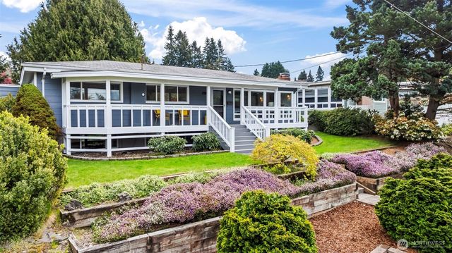 1767 N Bridgeview Drive, Tacoma, WA 98406