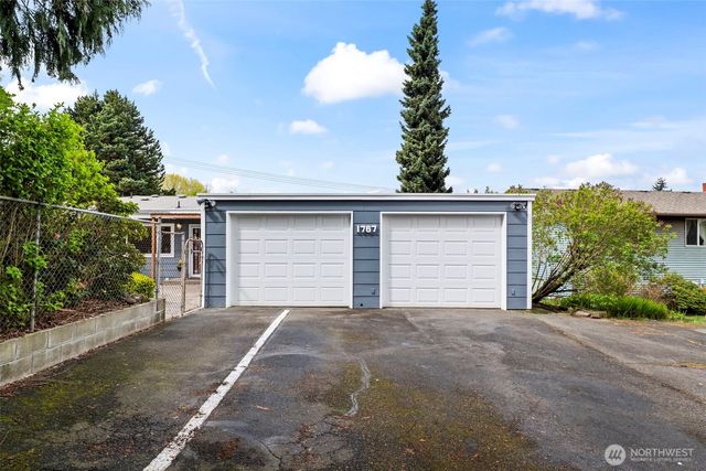 1767 N Bridgeview Drive, Tacoma, WA 98406