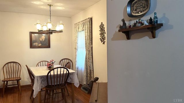 1091 Acorn Road, Nathalie, VA 24577