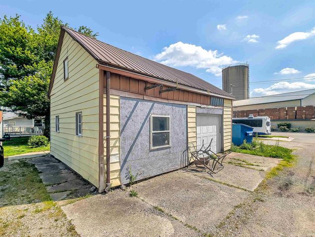 13728 Second Street, Grabill, IN 46741