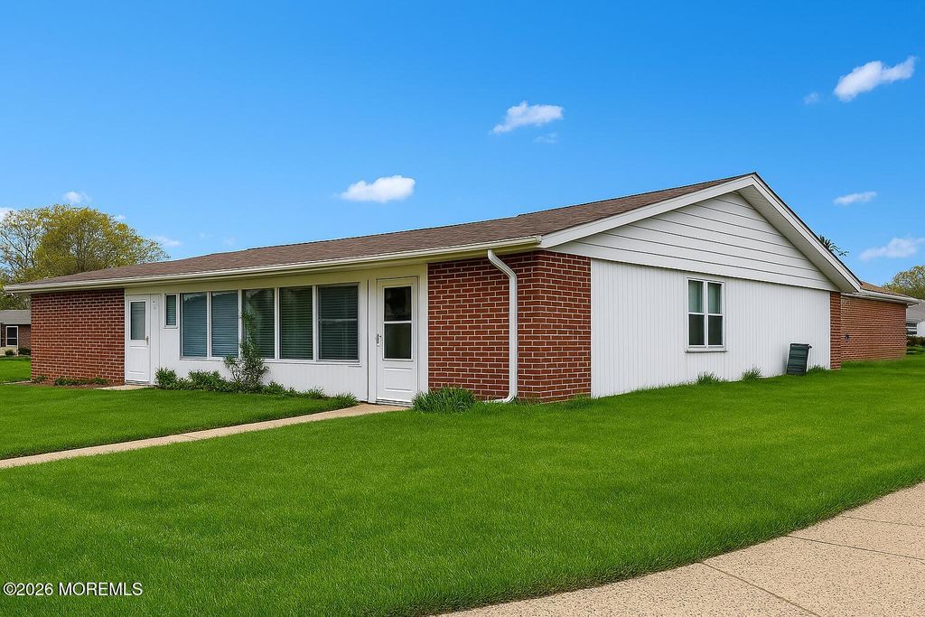 1175D Clydebank Court D, Lakewood, NJ 08701