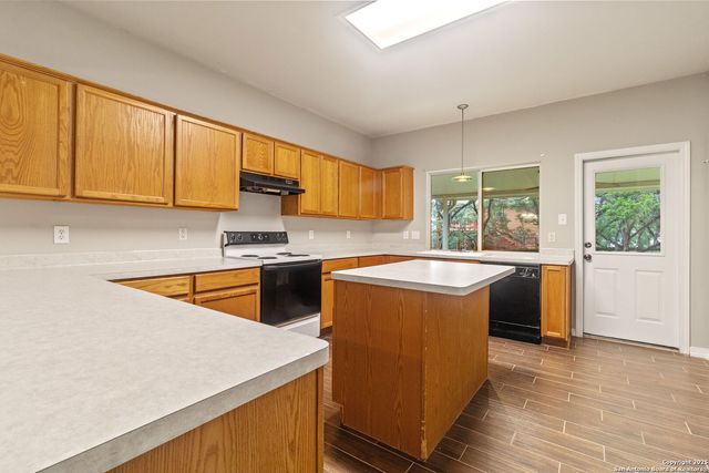 7514 Acorn Bend Drive, San Antonio, TX 78250