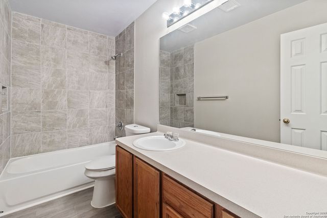 7514 Acorn Bend Drive, San Antonio, TX 78250