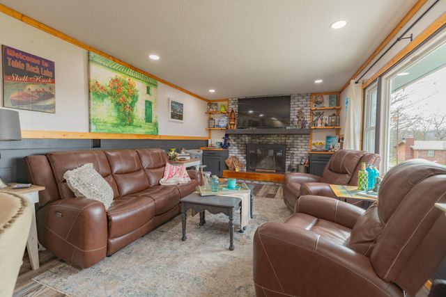 27201 Vixen Lane, Shell Knob, MO 65747