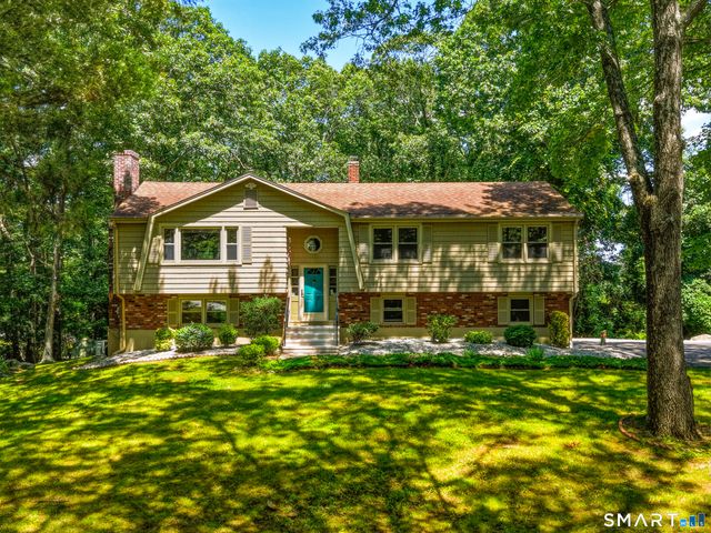 145 Peddlers Road, Guilford, CT 06437