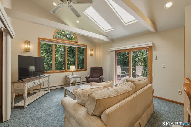 145 Peddlers Road, Guilford, CT 06437