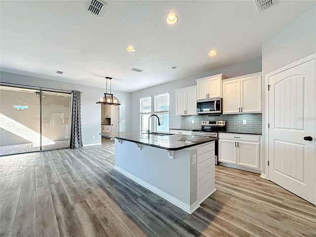 16330 BRISK BREEZE ALLEY, Winter Garden, FL 34787