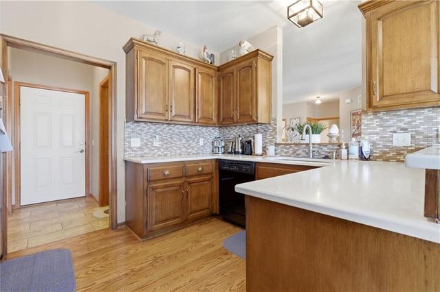 408 Victoria Avenue, Excelsior Springs, MO 64024