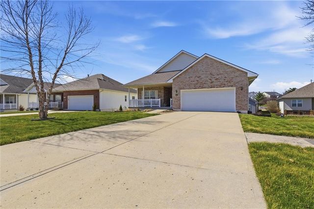 408 Victoria Avenue, Excelsior Springs, MO 64024