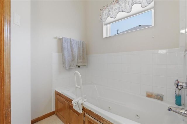 408 Victoria Avenue, Excelsior Springs, MO 64024