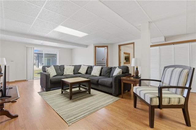 408 Victoria Avenue, Excelsior Springs, MO 64024