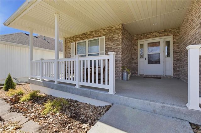 408 Victoria Avenue, Excelsior Springs, MO 64024