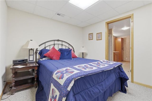 408 Victoria Avenue, Excelsior Springs, MO 64024