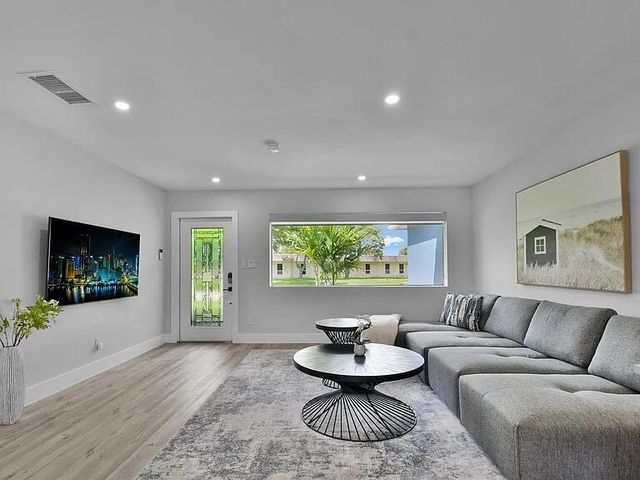 803 Bluebird Drive, Delray Beach, FL 33444