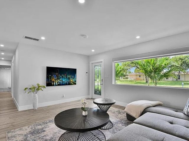 803 Bluebird Drive, Delray Beach, FL 33444