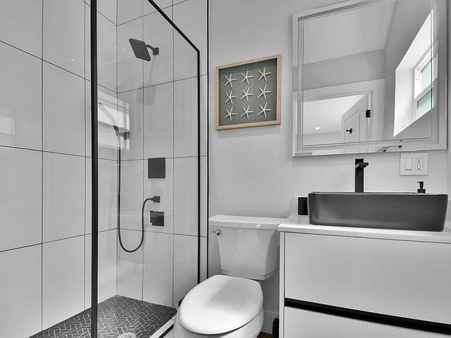 803 Bluebird Drive, Delray Beach, FL 33444