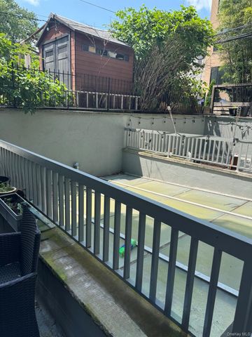 179 Monroe Street 1A, Brooklyn, NY 11216