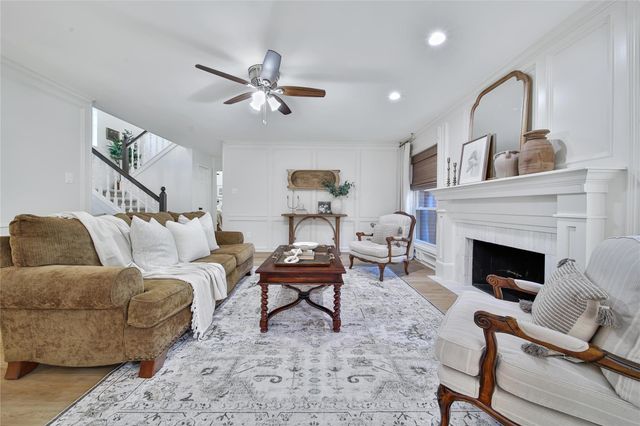 14 Twin Springs Place, The Woodlands, TX 77381