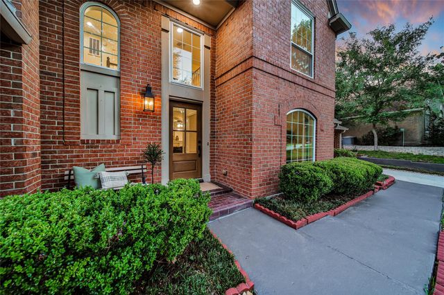14 Twin Springs Place, The Woodlands, TX 77381