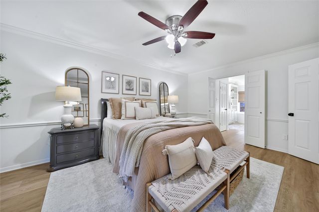 14 Twin Springs Place, The Woodlands, TX 77381