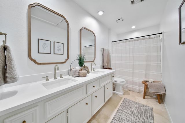 14 Twin Springs Place, The Woodlands, TX 77381