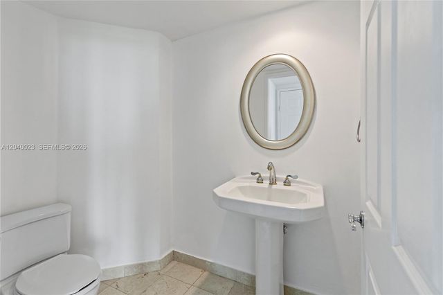 3370 Hidden Bay Dr 602, Aventura, FL 33180
