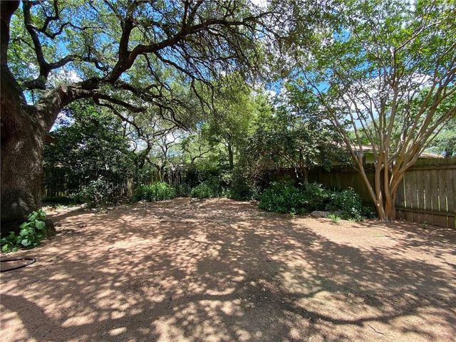 8004 Downing ST, Austin, TX 78759