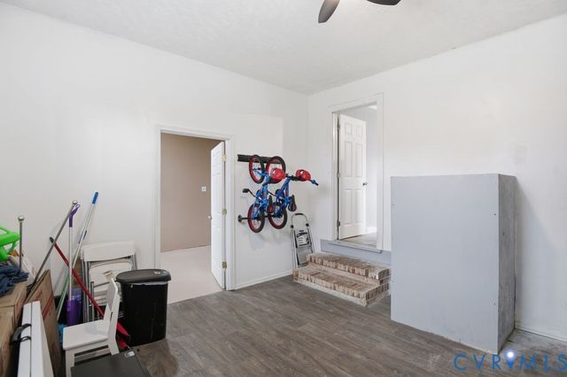 240 Southwood Dr, Petersburg, VA 23805