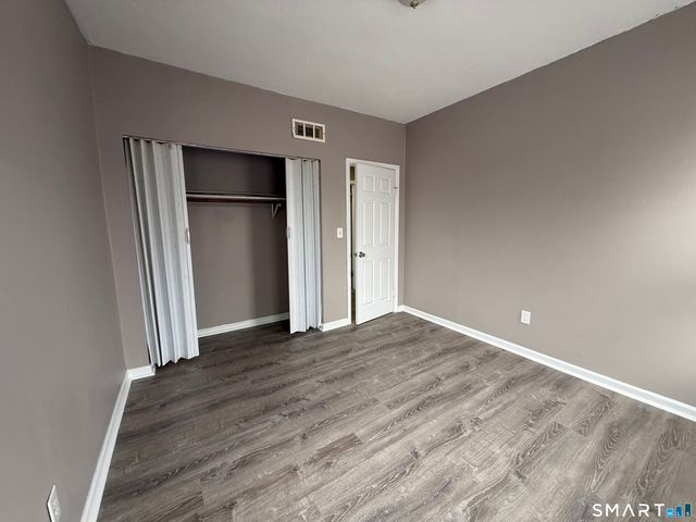 5 Winter Street, Hartford, CT 06120